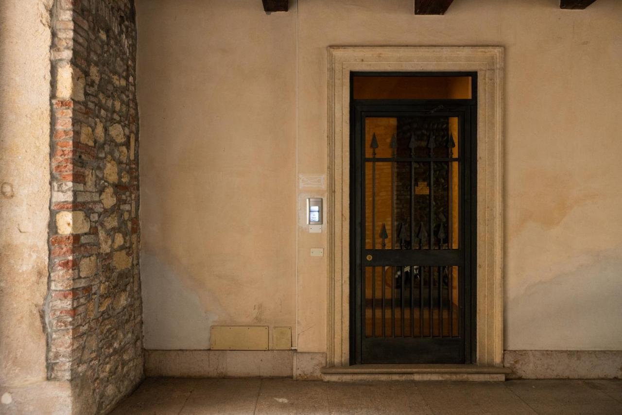 Domus Verona - Magnifiche Residenze San Fermo Exterior foto